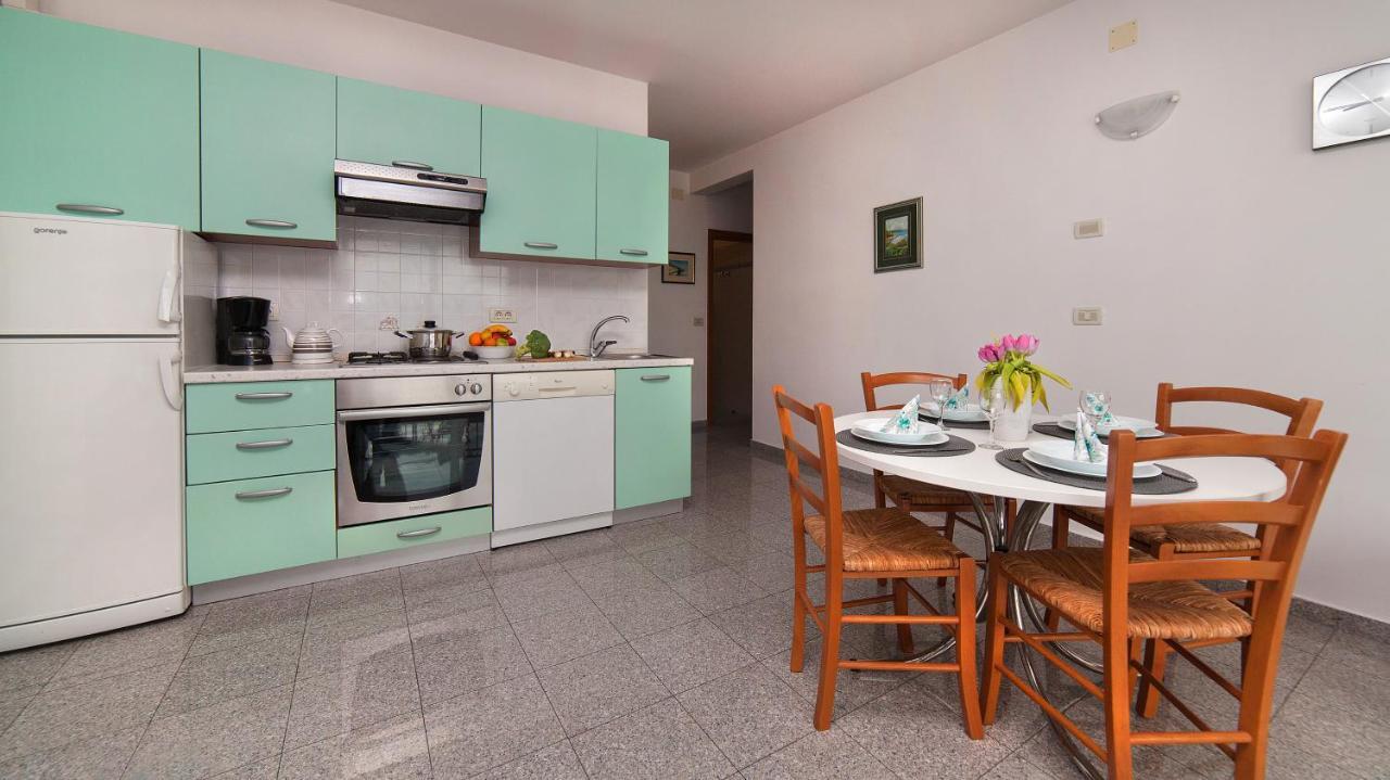 Apartment Villa Lidija Lovran Exterior foto